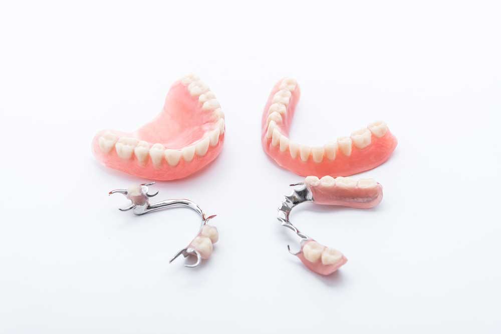 picture of Dentures