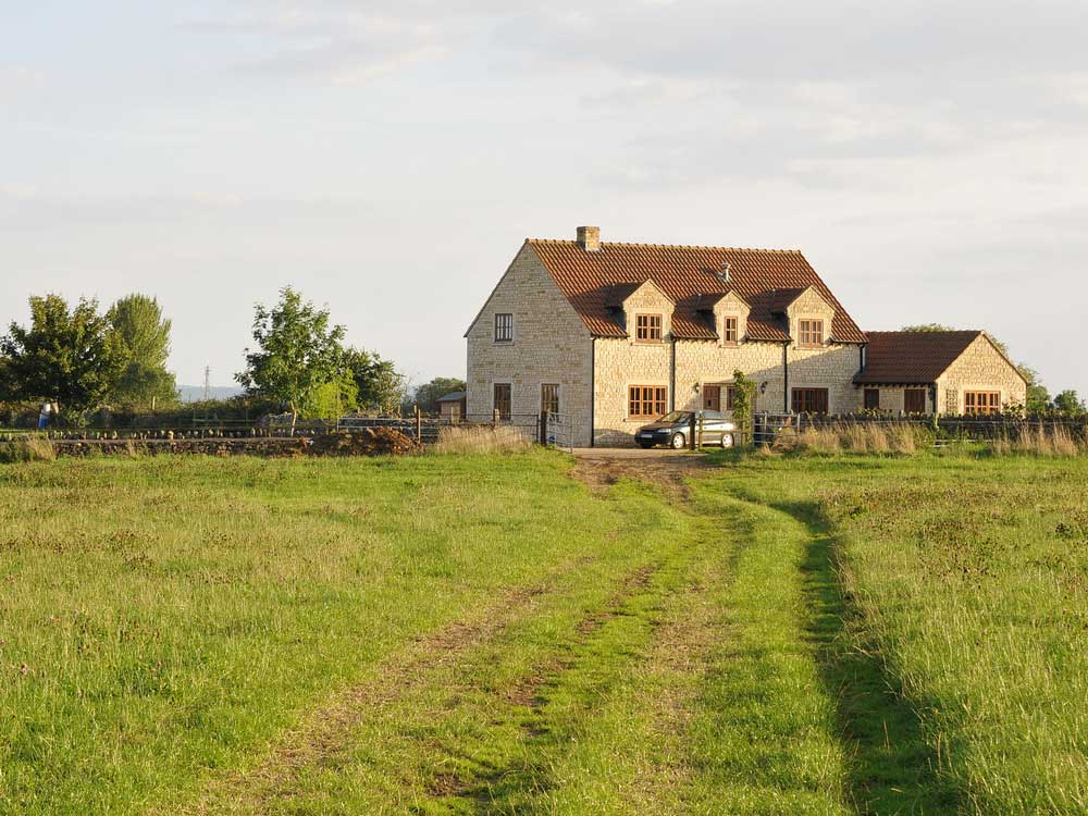 picture of farmhouse