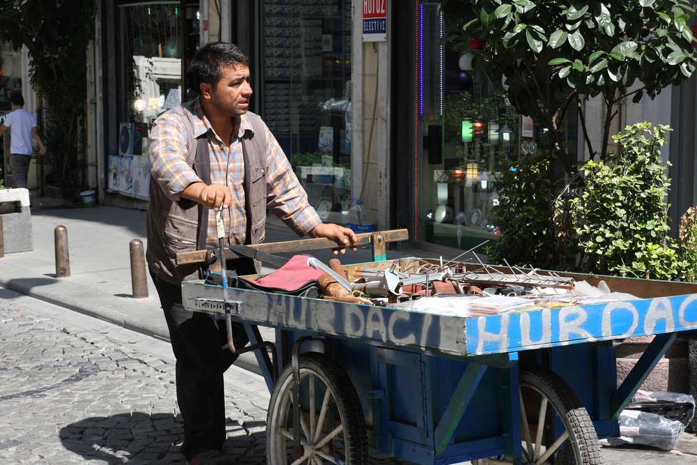 picture of rag-and-bone man