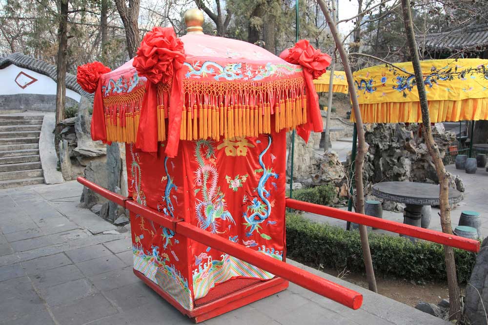 picture of sedan chair